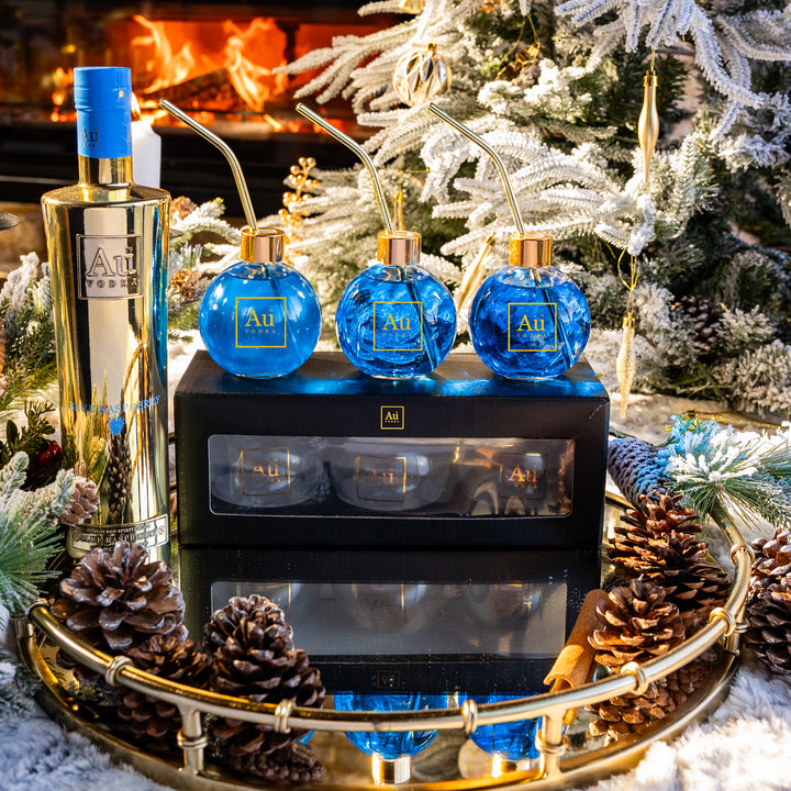 Au Vodka 70cl & Drinking Bauble Set