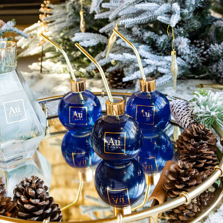 Au Vodka 70cl & Drinking Bauble Set