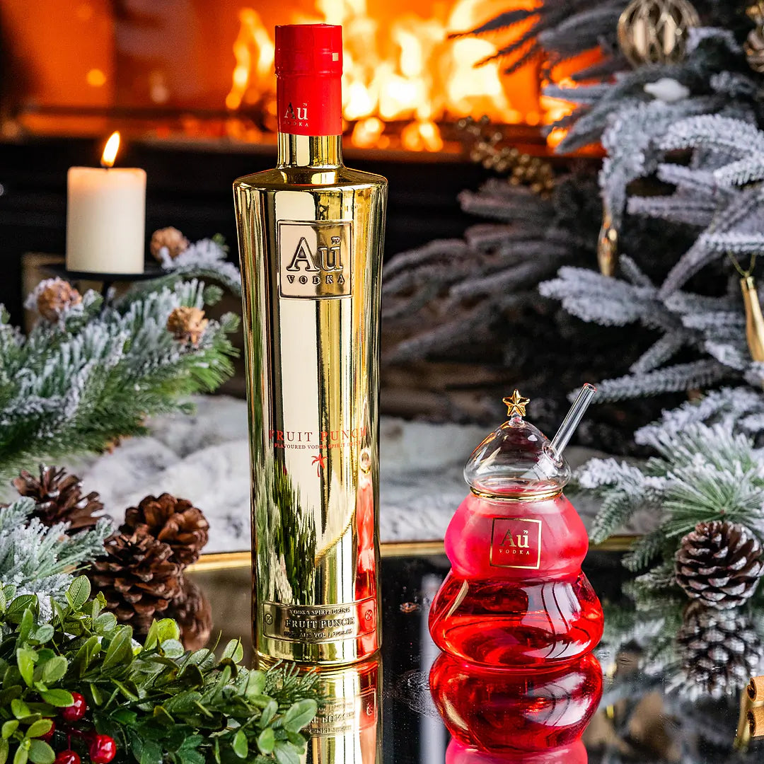 Au Vodka 70cl & Christmas Tree Glass